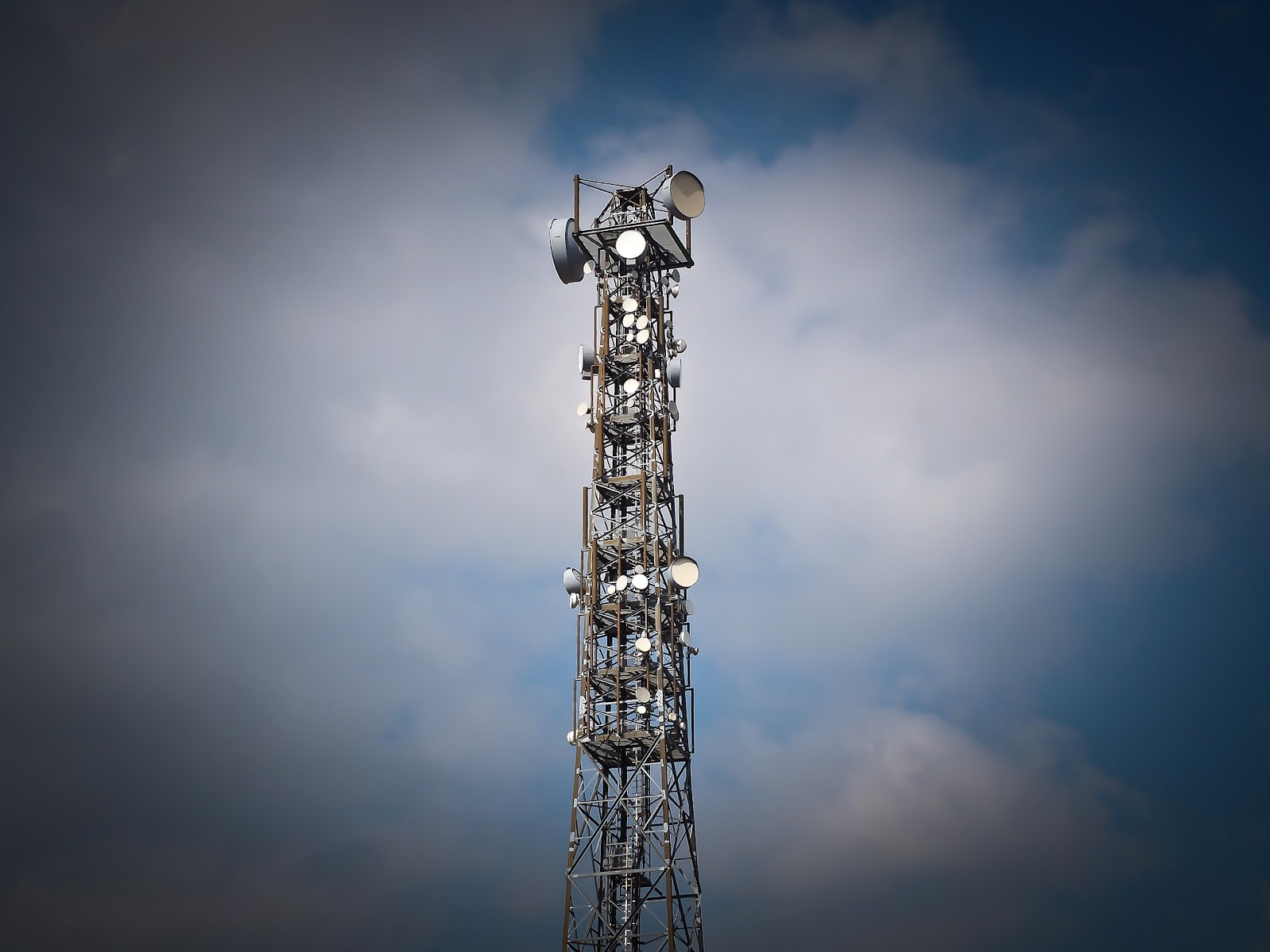 A Complete Guide to Small Cells |