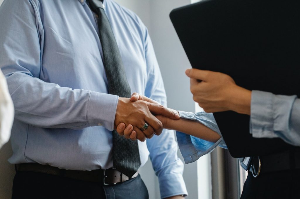 title commitment is necessary for commercial real estate transactions