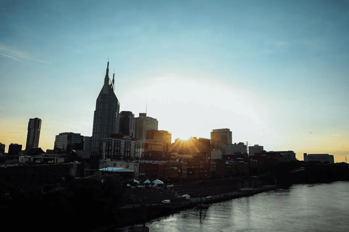 nashville commercial landscape
